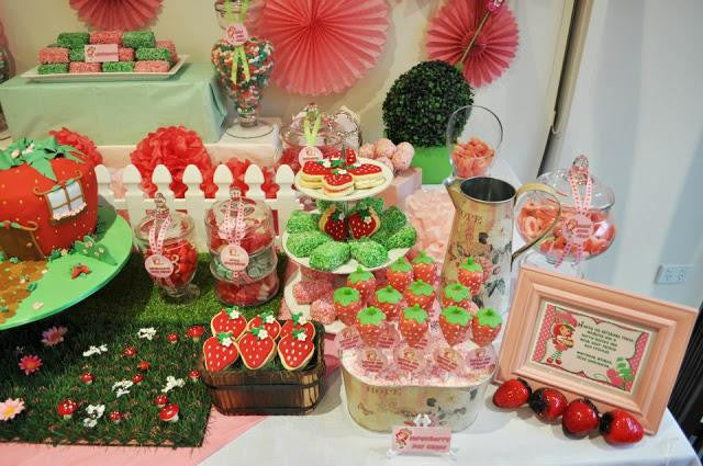 How to Set Up a Berry Delicious Candy Buffet